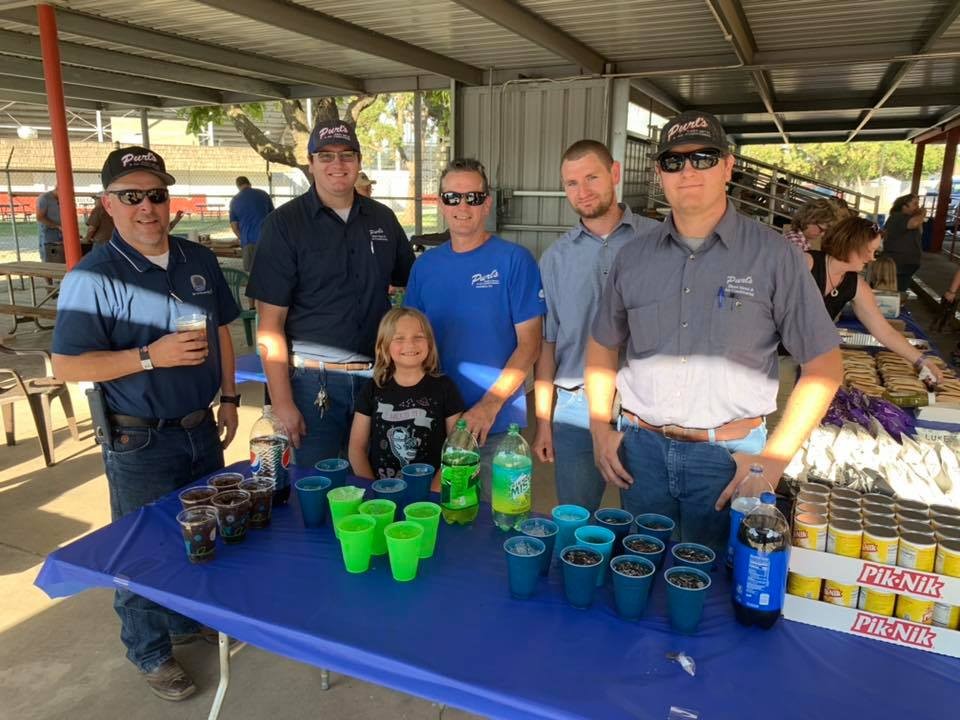 Hotdog_dinner_at_the_Madera_Fair