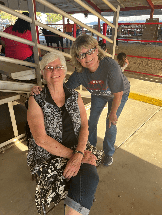 Hot_Dog_Dinner_at_Madera_Fair_23